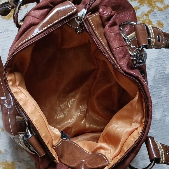 Kathy Van Zeeland purse - Picture 4 of 8